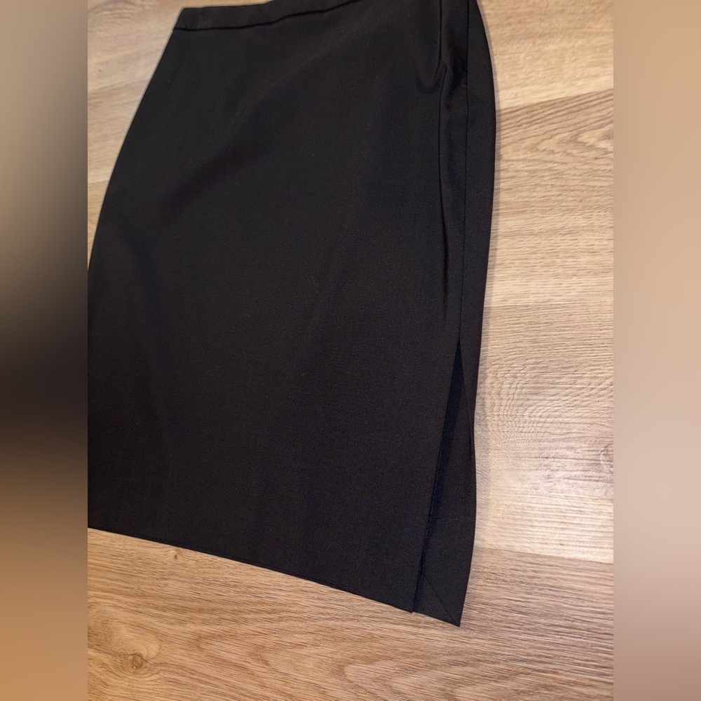 NWOT✨ banana republic BLACK LIGHTWEIGHT WOOL PENCIL SKIRT size 0P - Picture 3 of 7